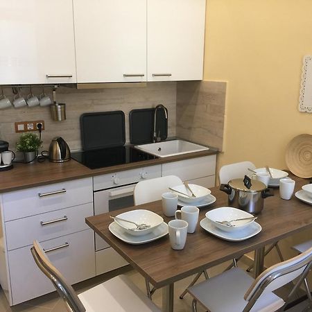 Entire Luxury Apartment In The City Center Budapeste Exterior foto